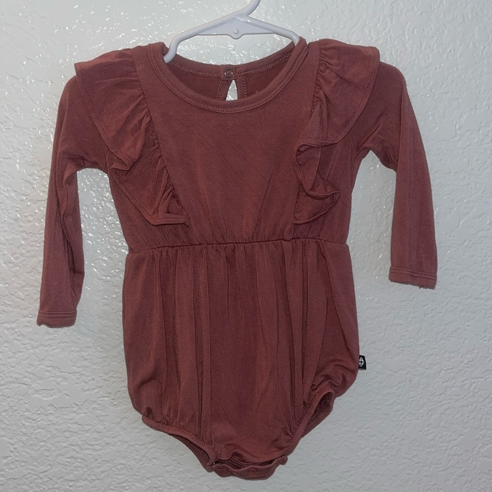 Kyte baby dusty rose long sleeve bubble romper 3-6 months